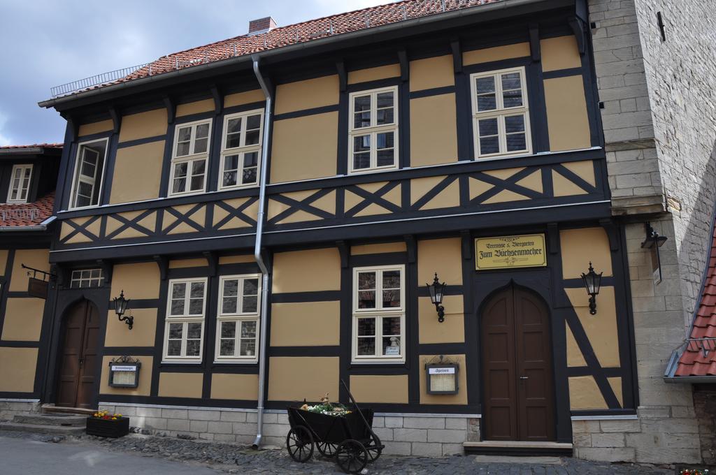 Gasthaus Und Ferienwohnungen "Zum Buechsenmacher" 베르니게로데 외부 사진